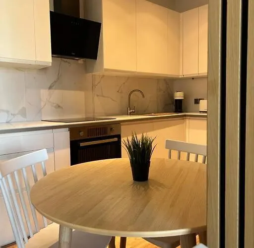 Appartement Luxury 2 Bedroom Apartment&garden *